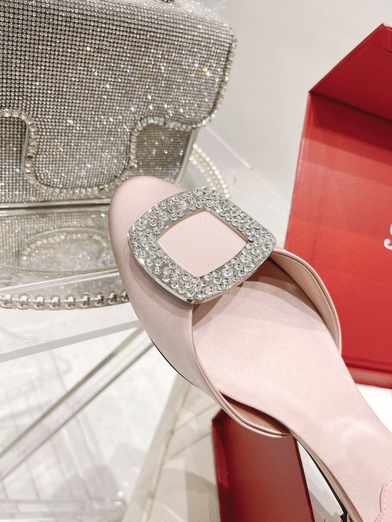 Roger Vivier flat shoes